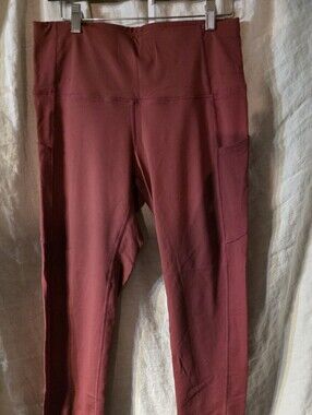 Burgundy High Rise Pocket Leggings